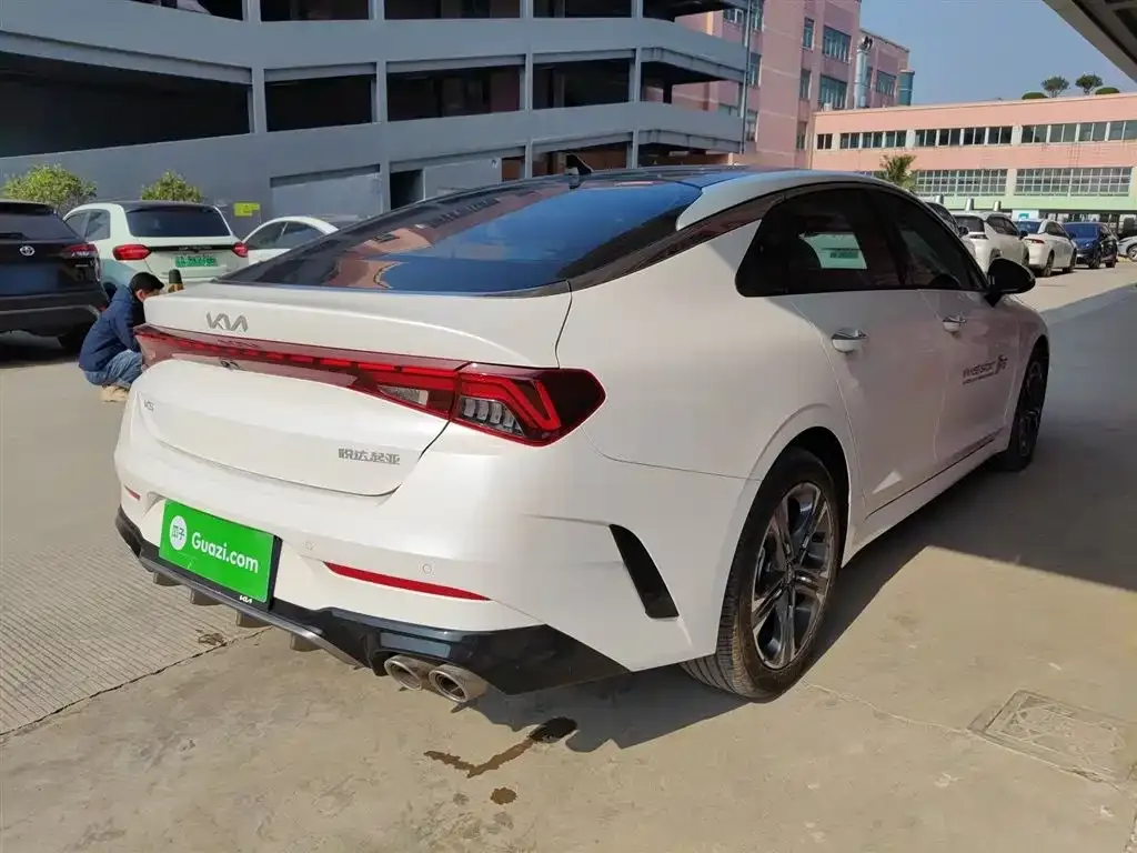 Kia K5 2025 из CN, фото 9
