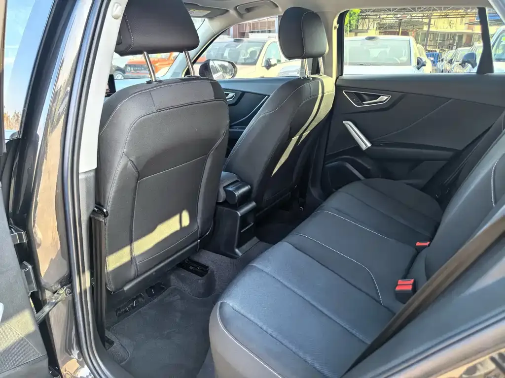Audi Q2L 2021 из CN, фото 2