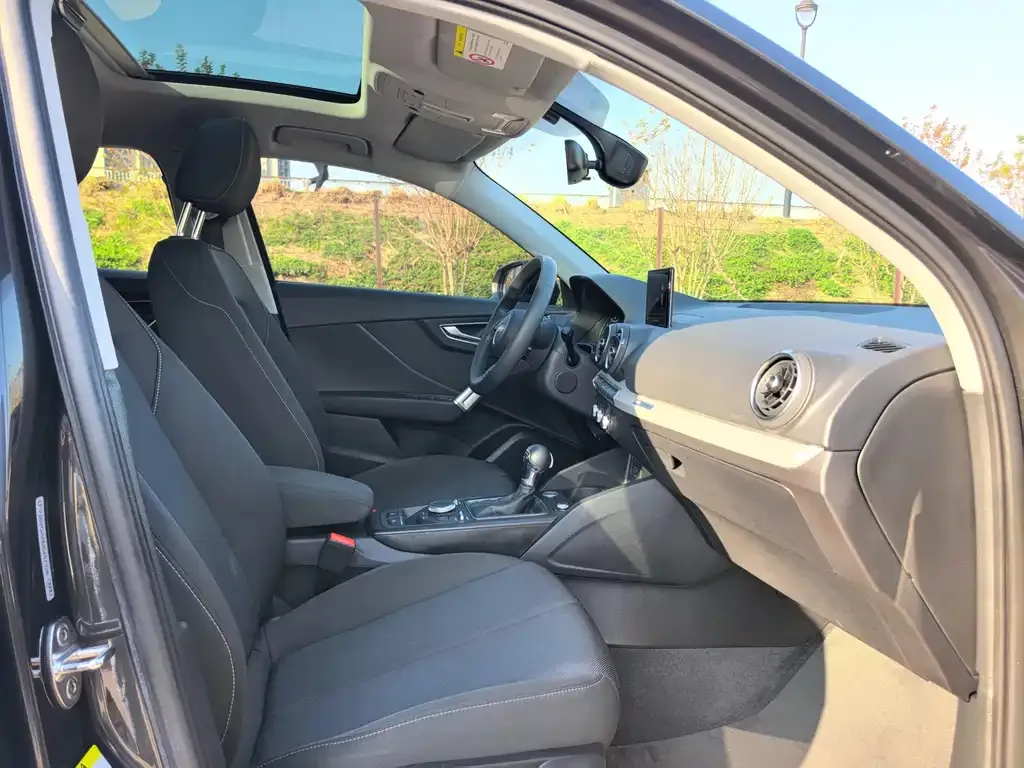 Audi Q2L 2021 из CN, фото 5