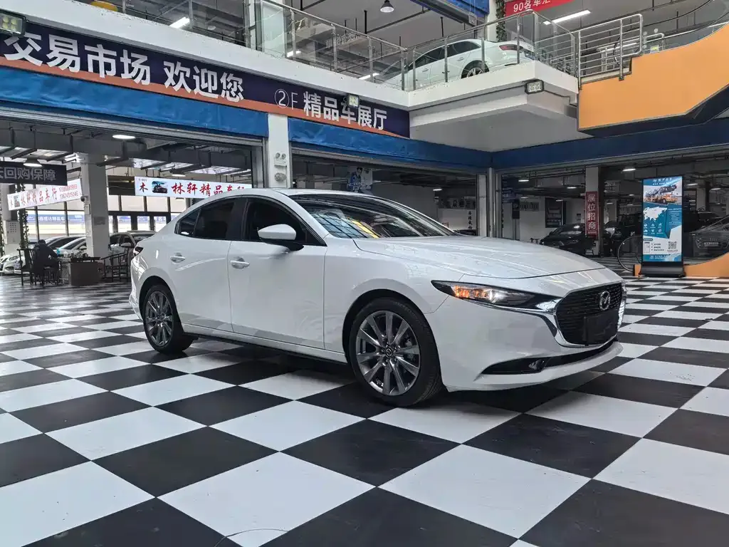 Mazda 3 Axela 2022 из CN, фото 5