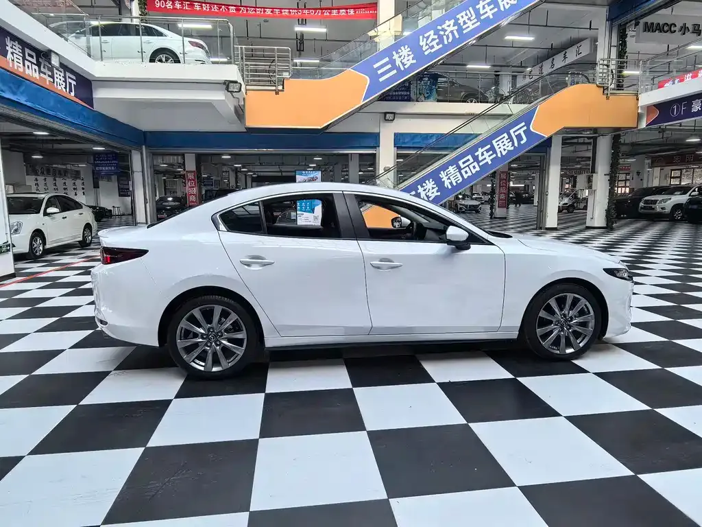 Mazda 3 Axela 2022 из CN, фото 9