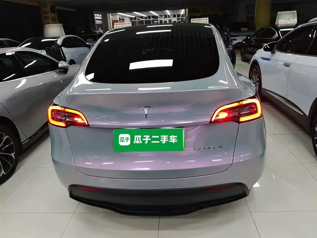 Tesla Model Y — фото 6