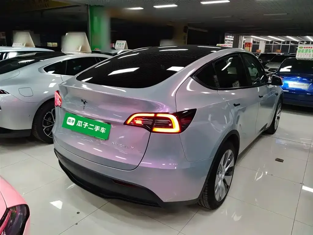 Tesla Model Y — фото 7