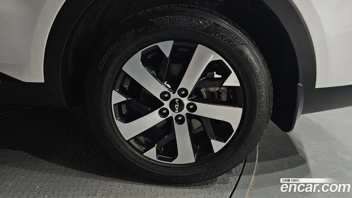 Kia Sorento — фото 5