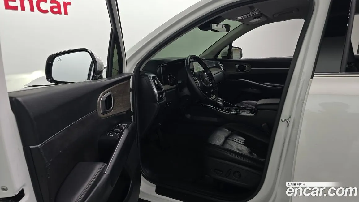 Kia Sorento — фото 8