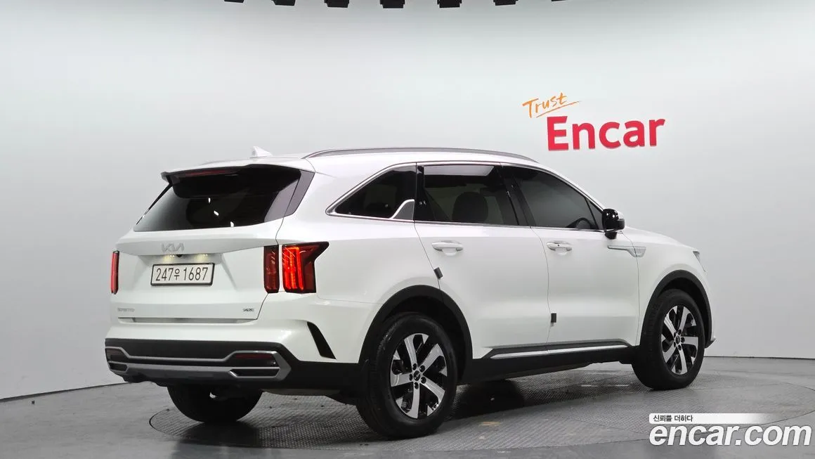 Kia Sorento — фото 5
