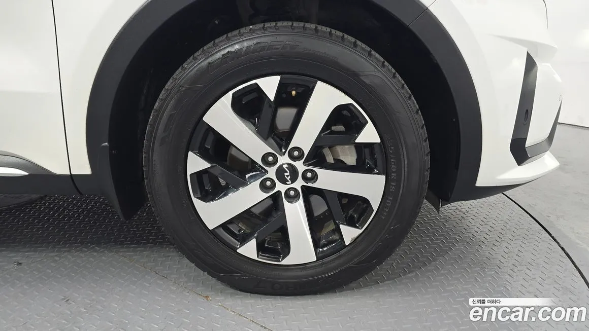 Kia Sorento — фото 4