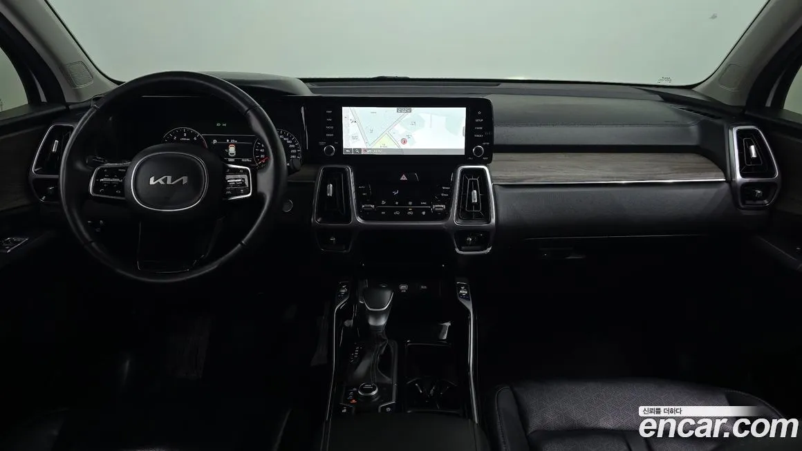 Kia Sorento — фото 6