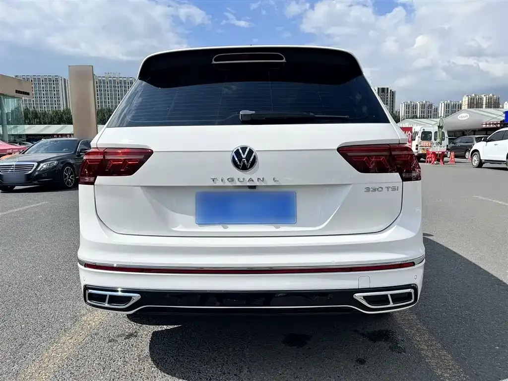 Volkswagen Tiguan L — фото 7