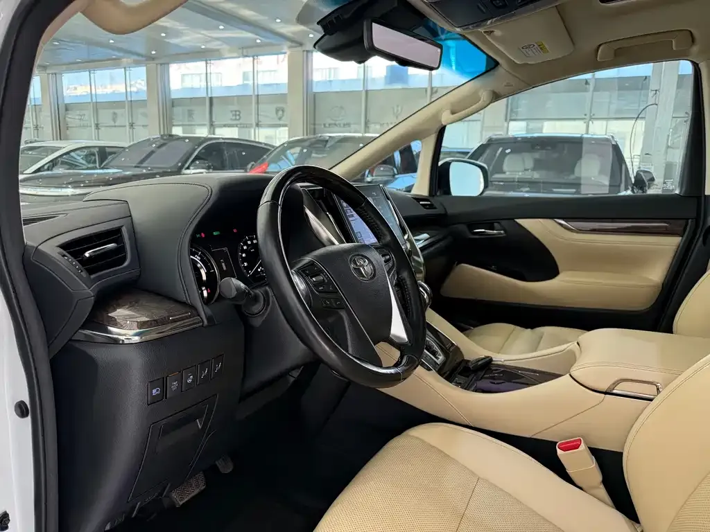 Toyota Vellfire 2021 из CN, фото 4