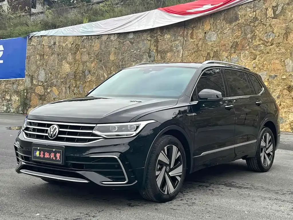 Volkswagen Tiguan L 2023 из CN, фото 4