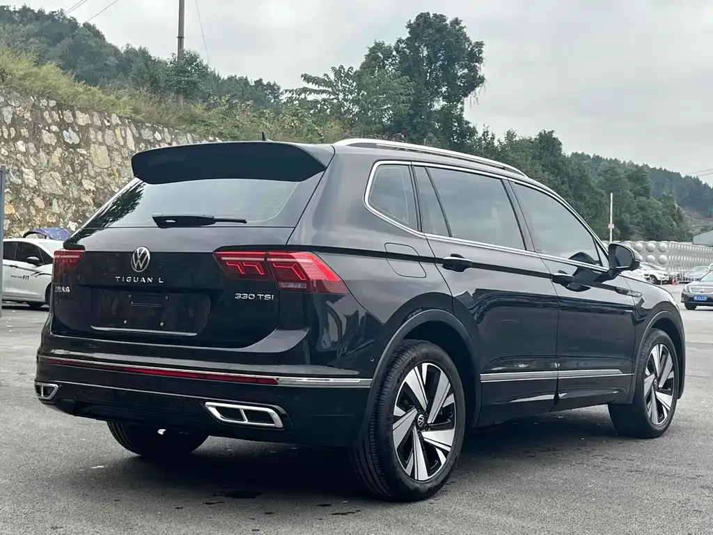 Volkswagen Tiguan L 2023 из CN, фото 3