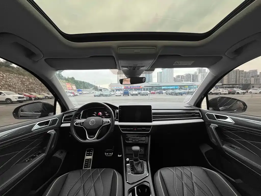 Volkswagen Tiguan L 2023 из CN, фото 9