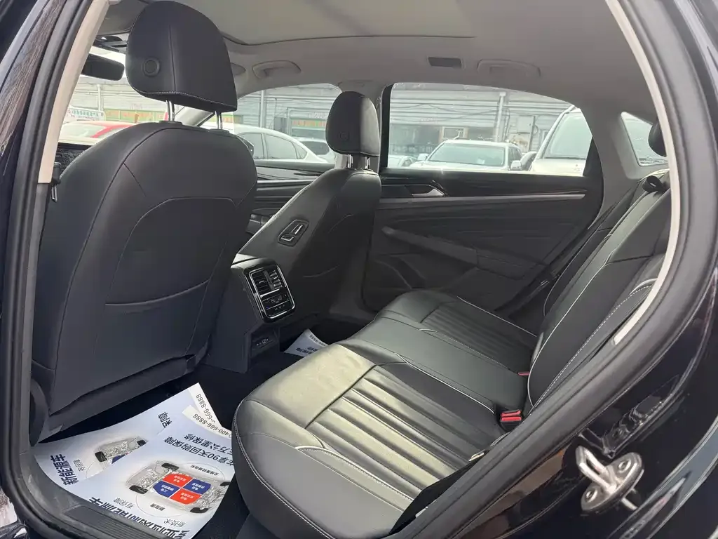 Volkswagen Passat 2021 из CN, фото 5