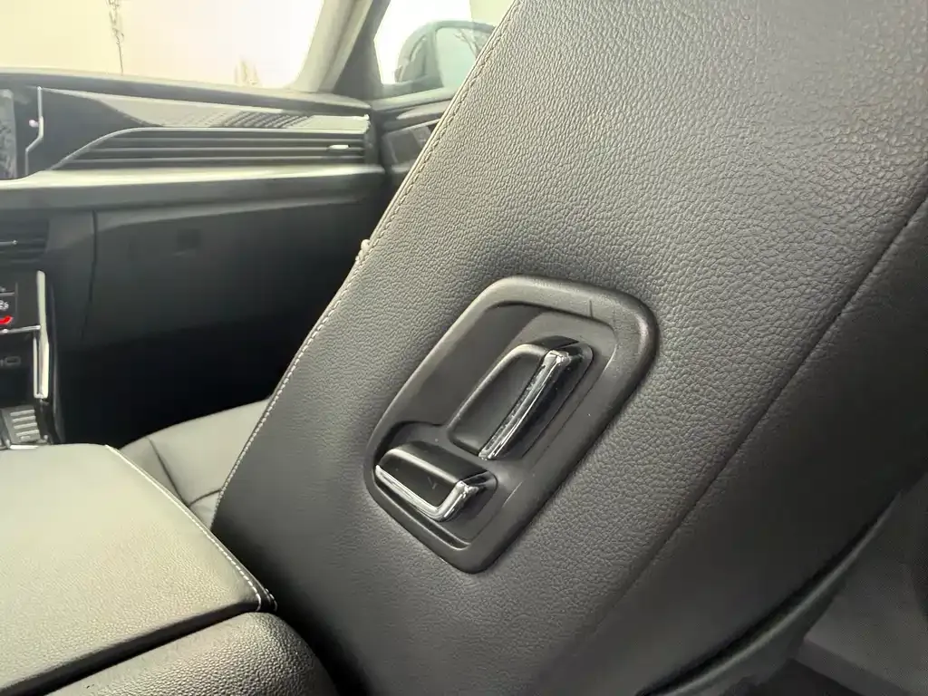 Volkswagen Passat 2021 из CN, фото 6
