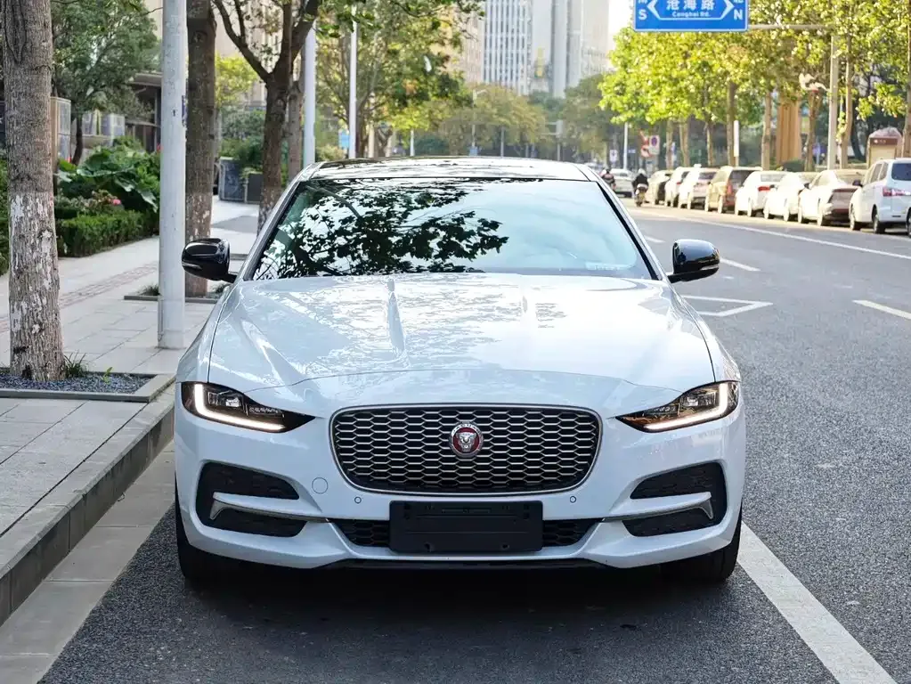 Jaguar XEL — фото 2