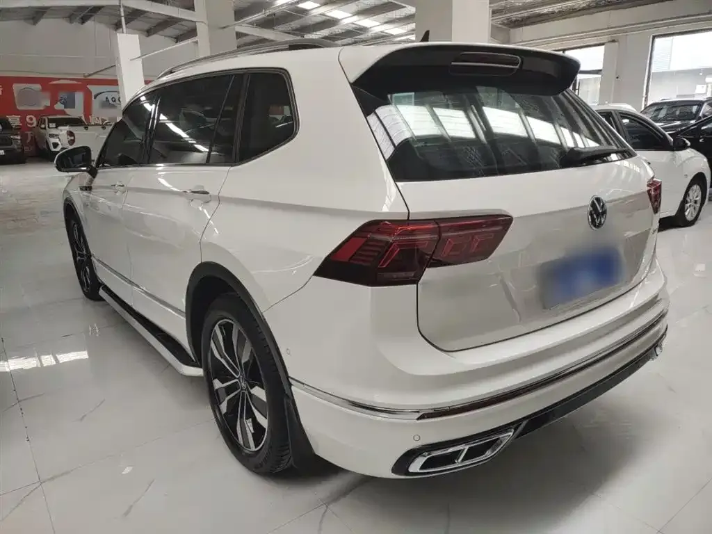 Volkswagen Tiguan L 2022 из CN, фото 9