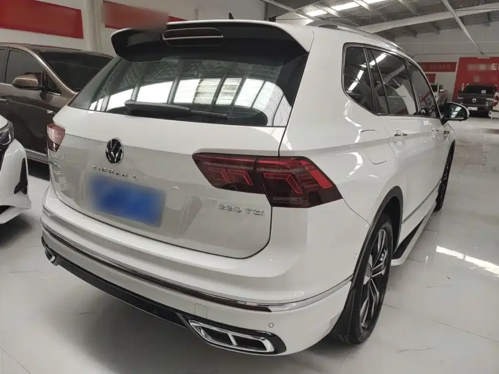 Volkswagen Tiguan L 2022 из CN, фото 4