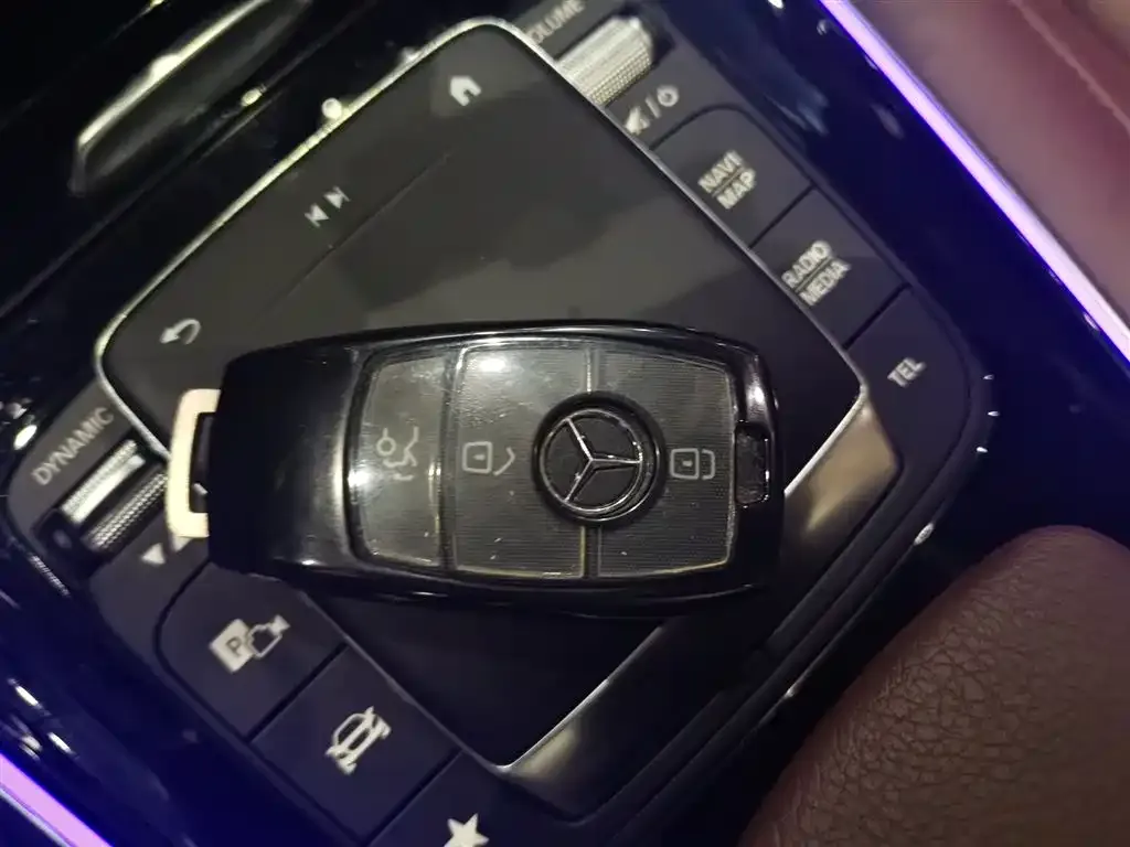 Mercedes-Benz GLB 2023 из CN, фото 2