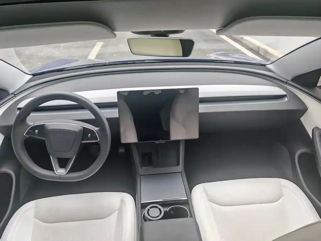Tesla Model 3 2025 из CN, фото 2