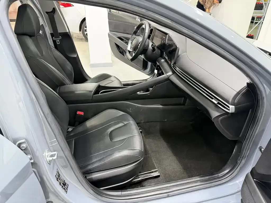 Hyundai Elantra 2021 из CN, фото 7