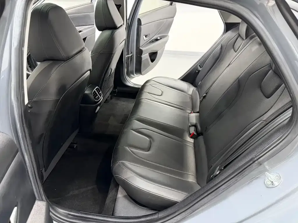 Hyundai Elantra 2021 из CN, фото 9