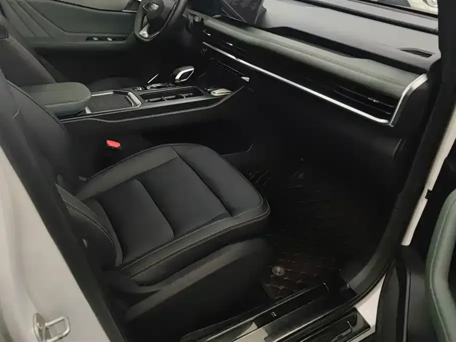 Geely Haoyue L 2023 из CN, фото 5