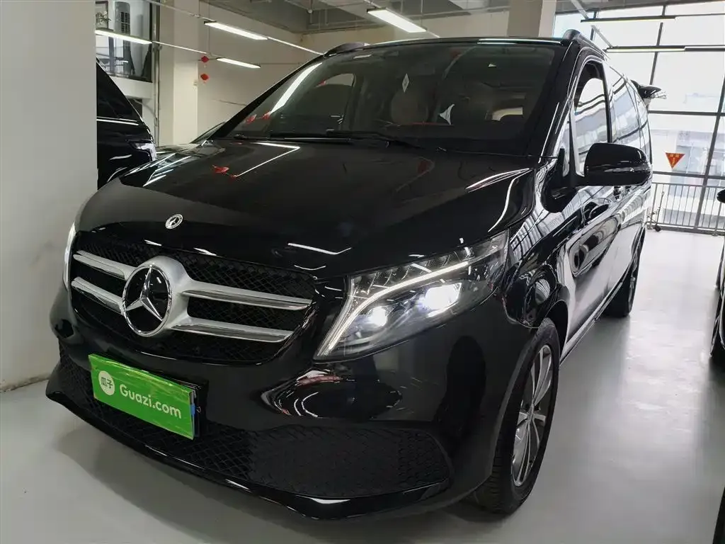 Mercedes-Benz V-Class 2023 из CN, фото 1