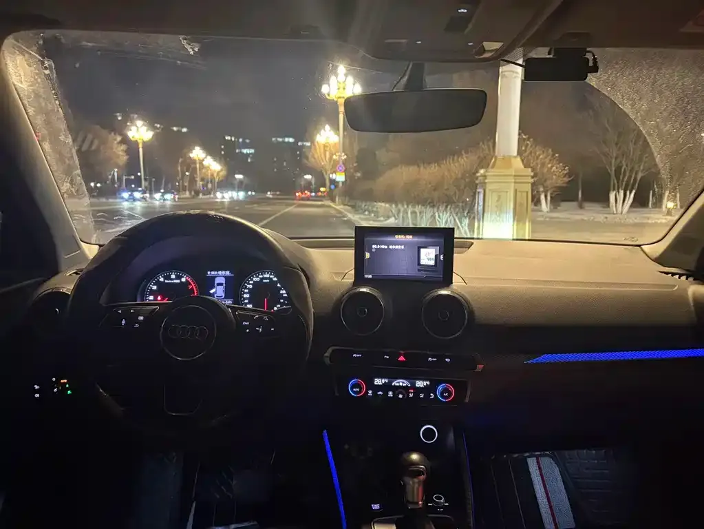 Audi Q2L 2021 из CN, фото 7