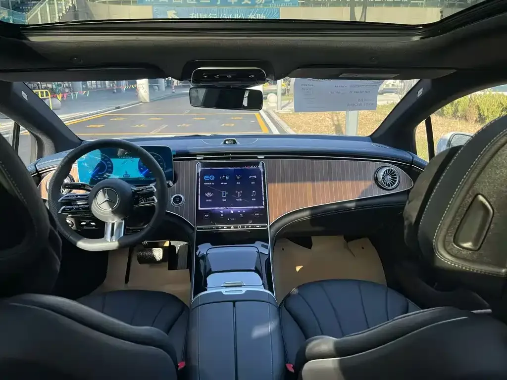 Mercedes-Benz EQE 2025 из CN, фото 5