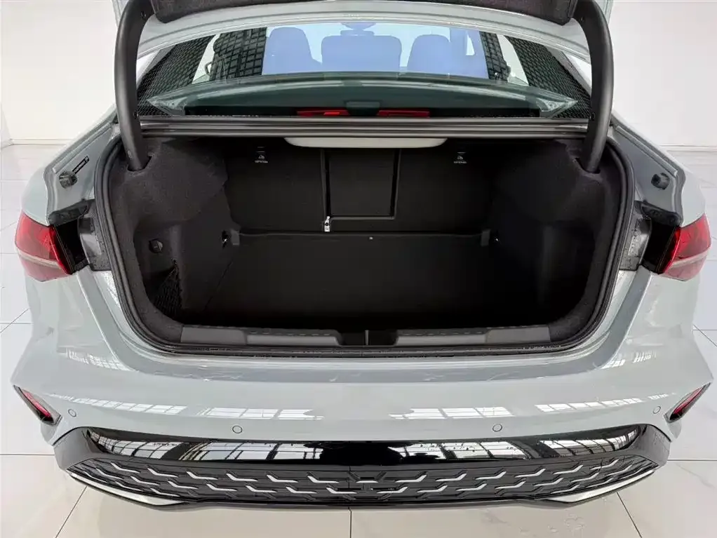 Audi A3 2024 из CN, фото 5