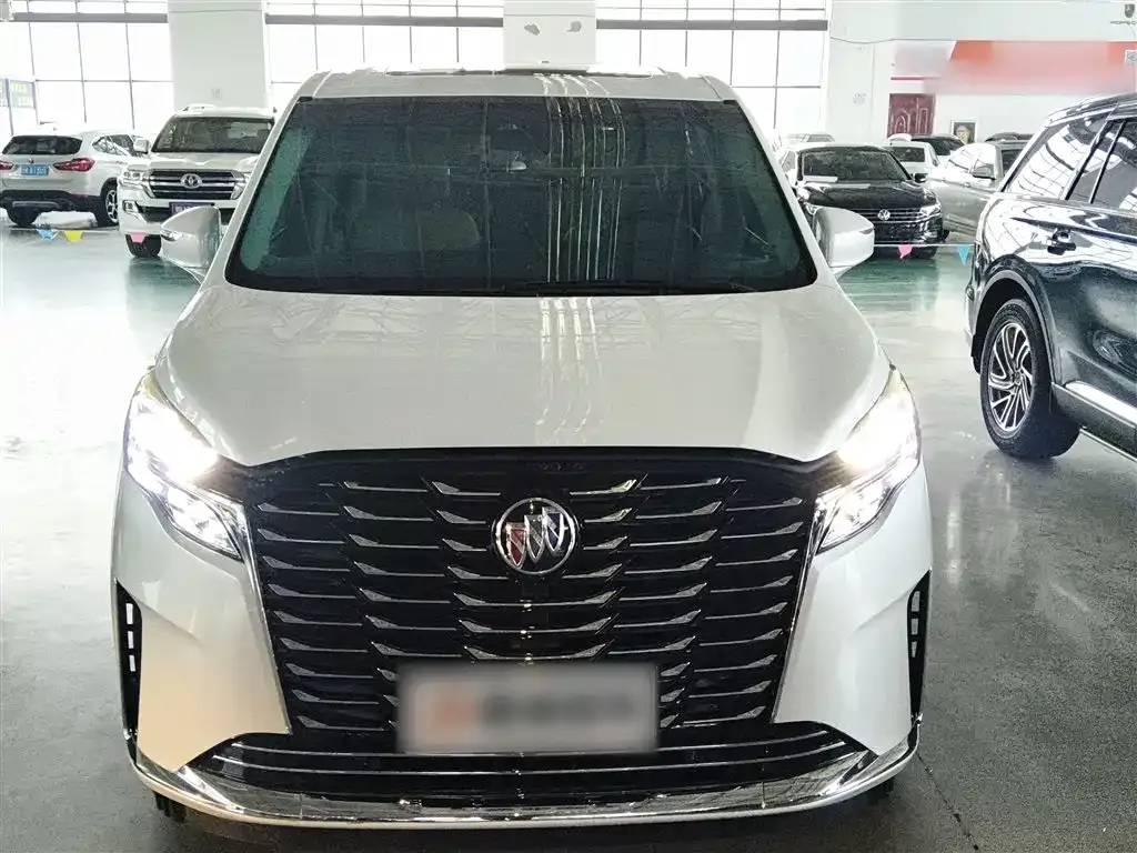 Buick GL8 2023 из CN, фото 5