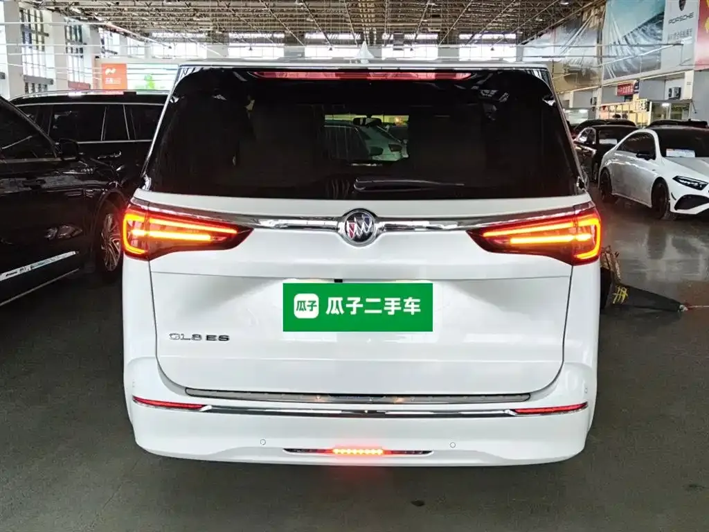 Buick GL8 2023 из CN, фото 9