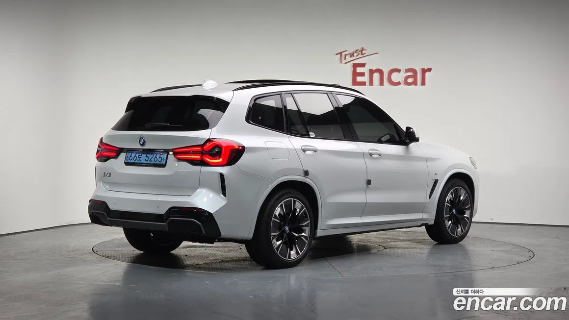 [object Object] iX3 2024 из KR, фото 2