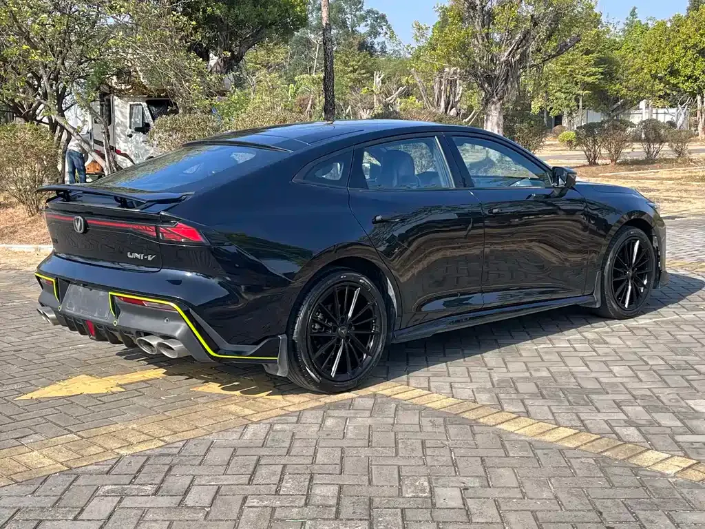 Changan UNI-V 2022 из CN, фото 3