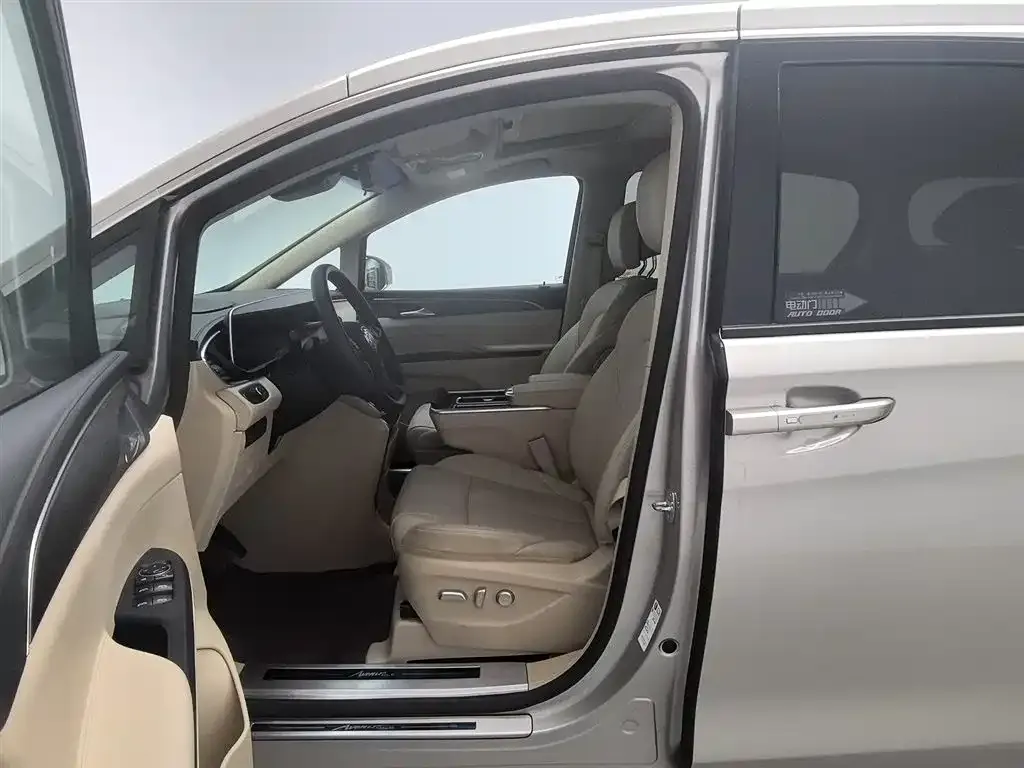Buick GL8 2022 из CN, фото 10