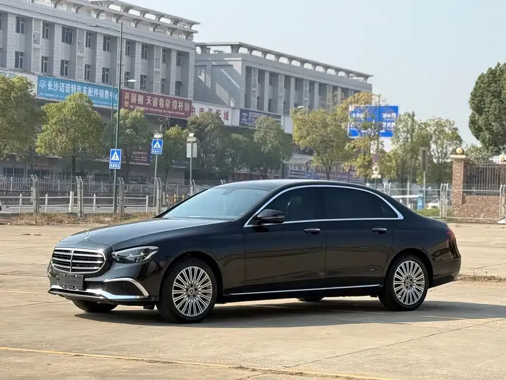 Mercedes-Benz E-Class 2022 из CN, фото 2