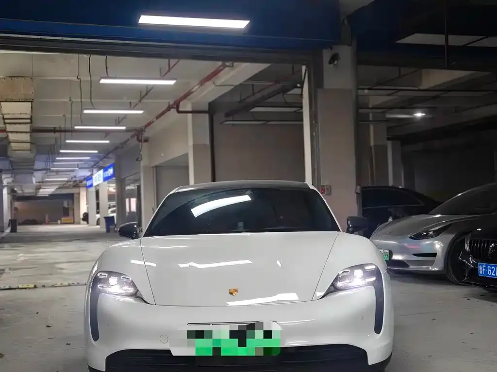 Porsche Taycan 2021 из CN, фото 3