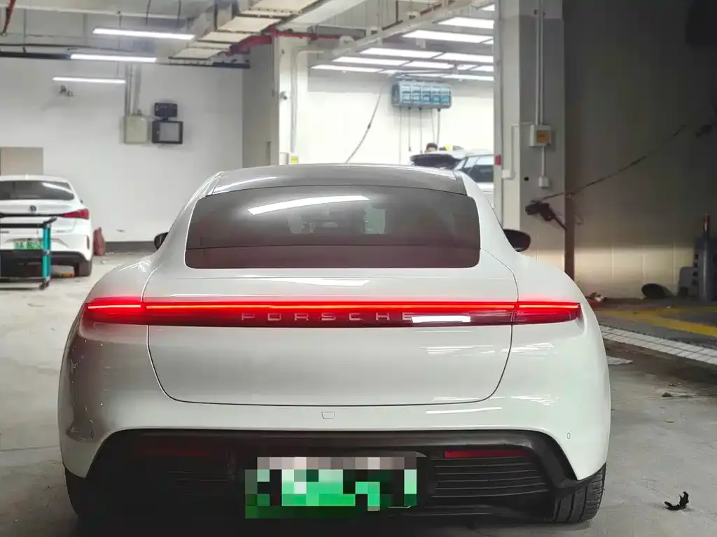 Porsche Taycan 2021 из CN, фото 9