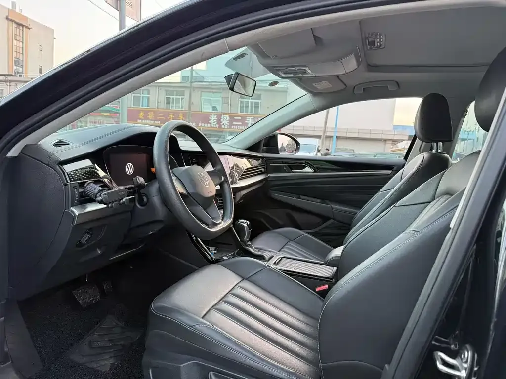 Volkswagen Passat 2022 из CN, фото 7