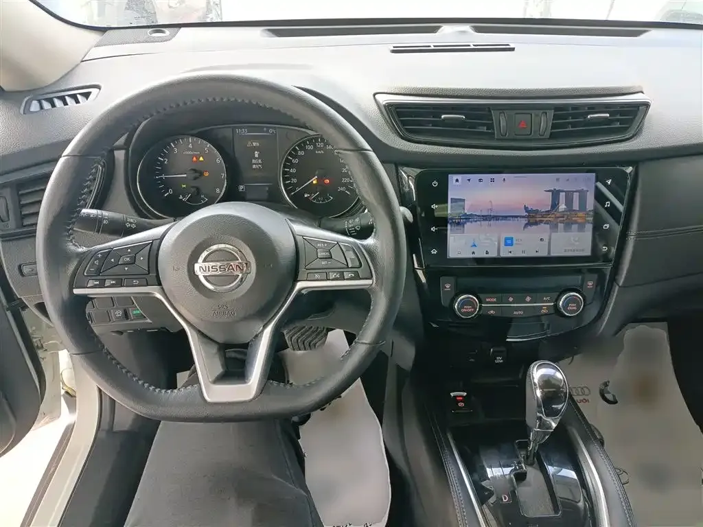 Nissan X-Trail — фото 10