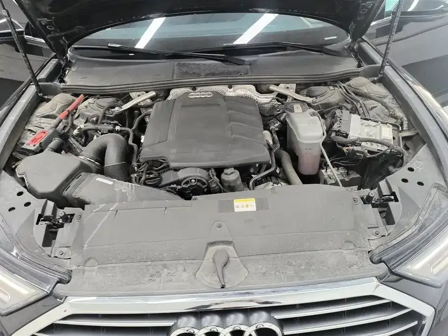Audi A6L 2022 из CN, фото 9