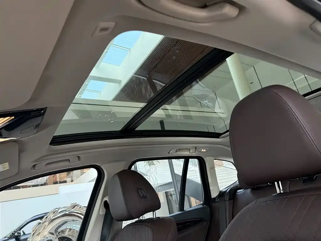 BMW X3 2024 из CN, фото 2