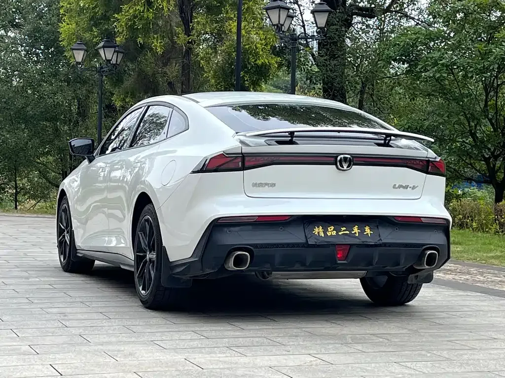 Changan UNI-V 2023 из CN, фото 5