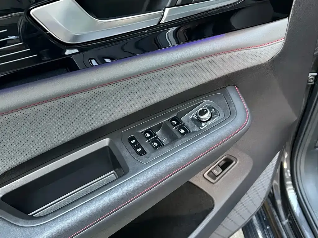 Volkswagen Tiguan X 2021 из CN, фото 4