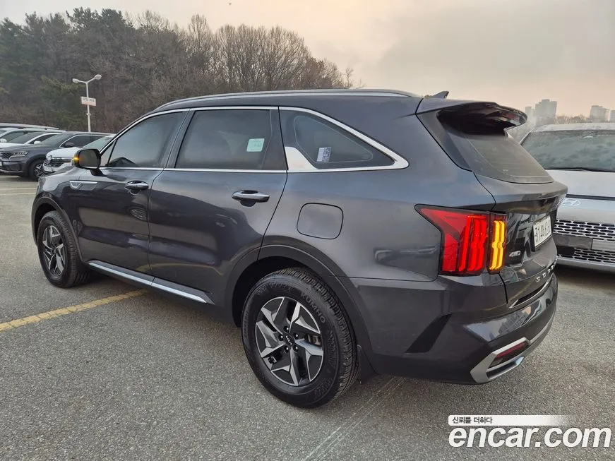 Kia Sorento — фото 4