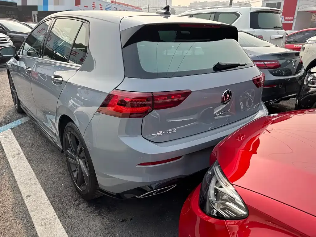 Volkswagen Golf 2021 из CN, фото 4