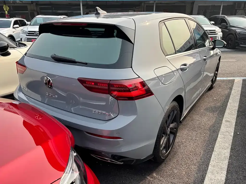 Volkswagen Golf 2021 из CN, фото 8