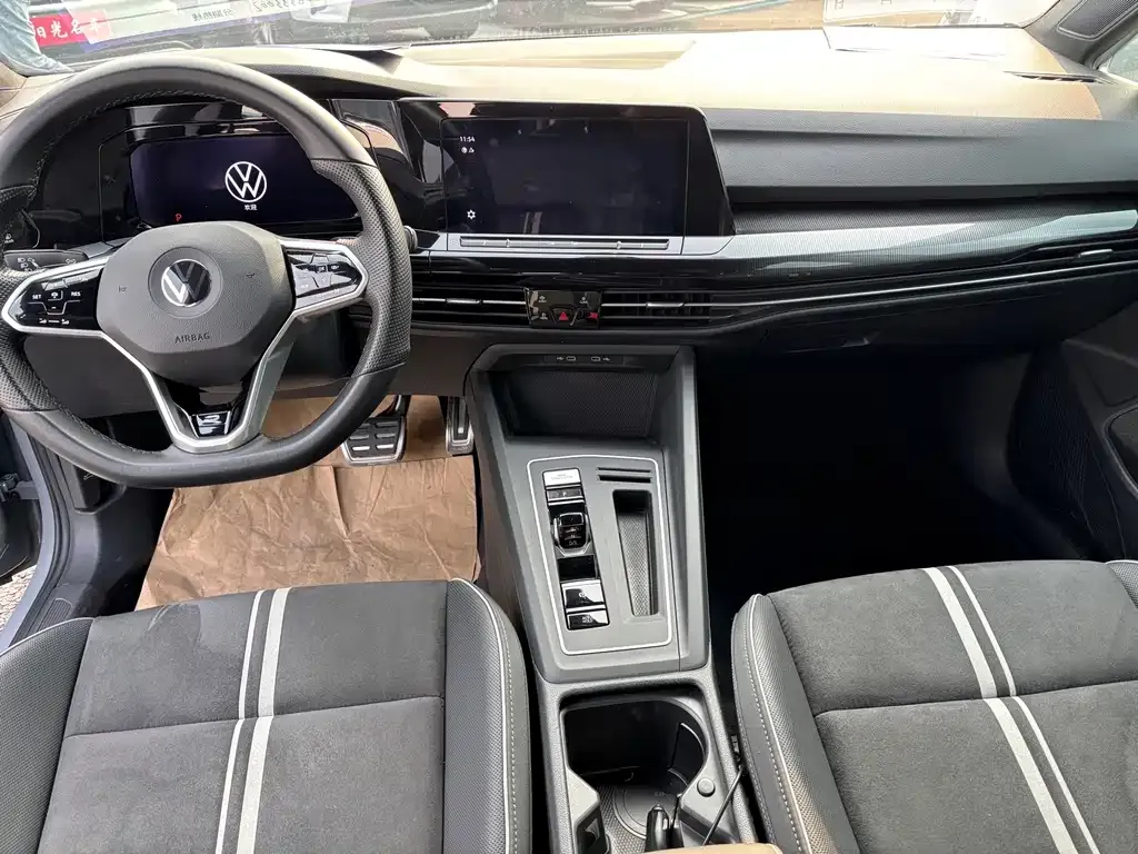 Volkswagen Golf 2021 из CN, фото 3
