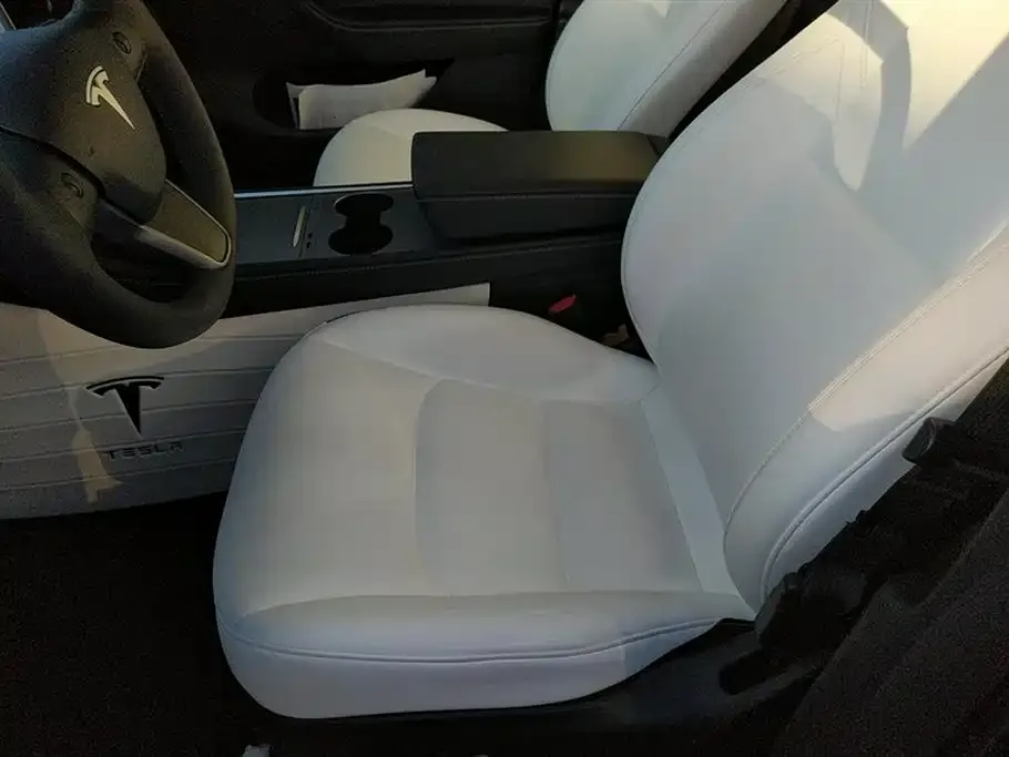 Tesla Model Y 2024 из CN, фото 9